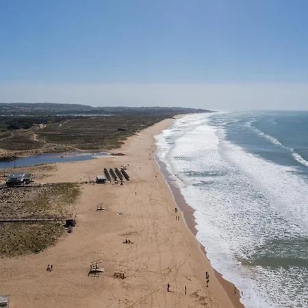 Coastal Bliss With Lagoon View 公寓 *