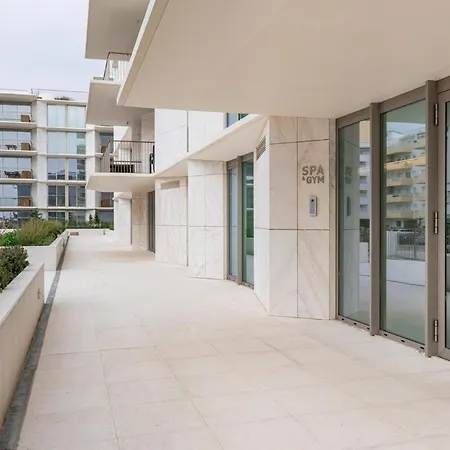 Coastal Bliss With Lagoon View Apartment *