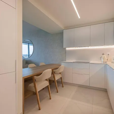 Apartment Coastal Bliss With Lagoon View *