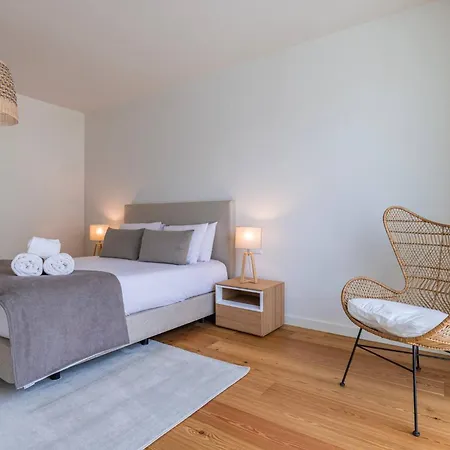 Coastal Bliss With Lagoon View Armacao de Pera